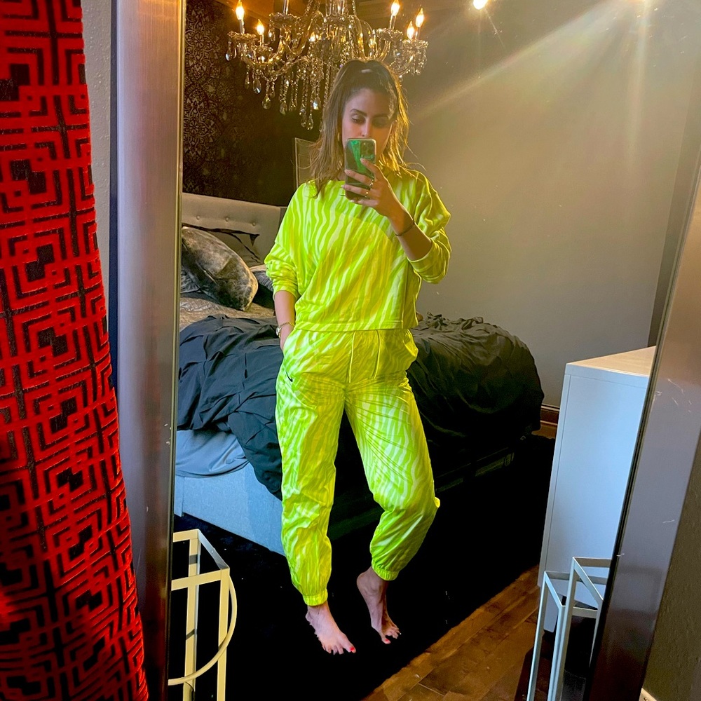 Nike Sportswear Icon Clash Joggers Set- Zebra Print  Lime Green Size S